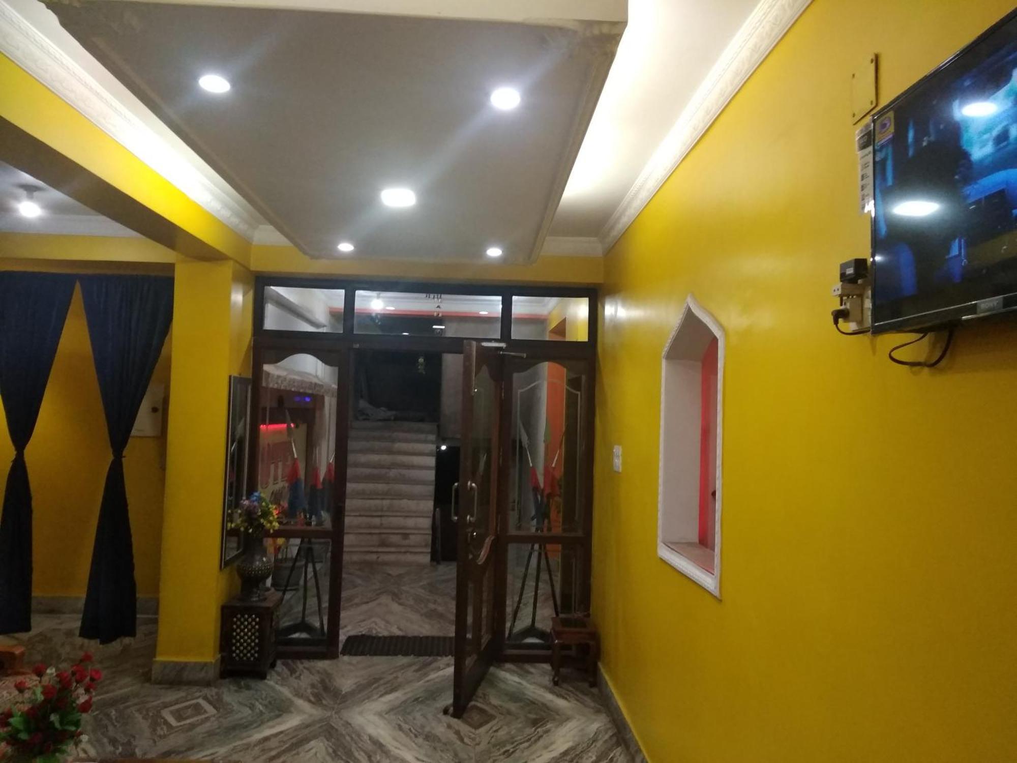 Hotel Chandrakala Regency 300 Meters From Dhanbad Railway Екстериор снимка